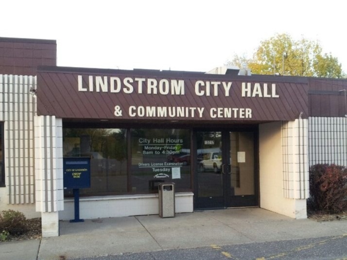 Lindström Community Center